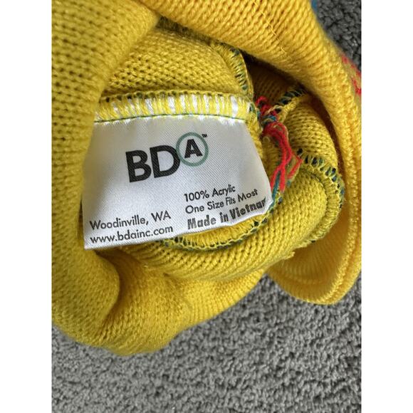 Pacifico Clara Hat Trapper Hat Pom Pom Knit Geometric Yellow Blue One Size Mens - Picture 8 of 9